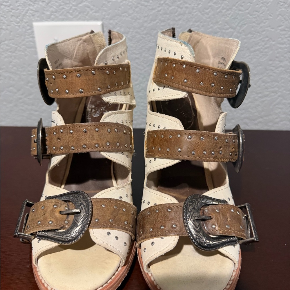 Freebird by Steven Violet ……..Cream and Brown Gladiator Sandals with Buckles
